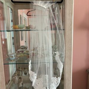 Elegant White Bridal Veil with Comb